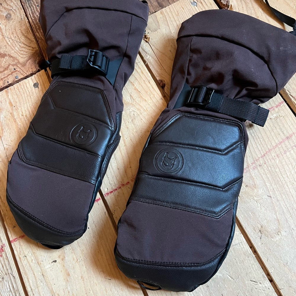 Backcountry Goretex and Leather  Black and Brown Mittens